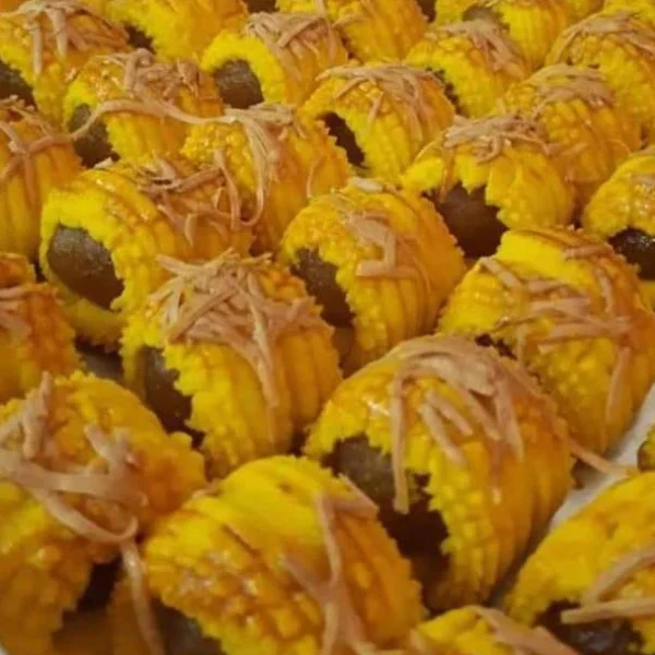 my-11134207-7r98q-lqpo8u8xtuxh5f.webp Cheese Pineapple Tart 28pcs