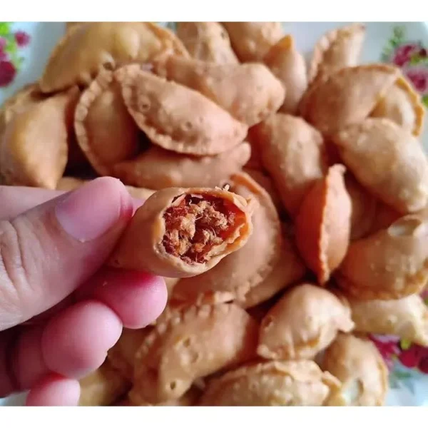 my-11134207-7rasi-matl7txsdmi3bb.webp Mini Curry Puffs 500g