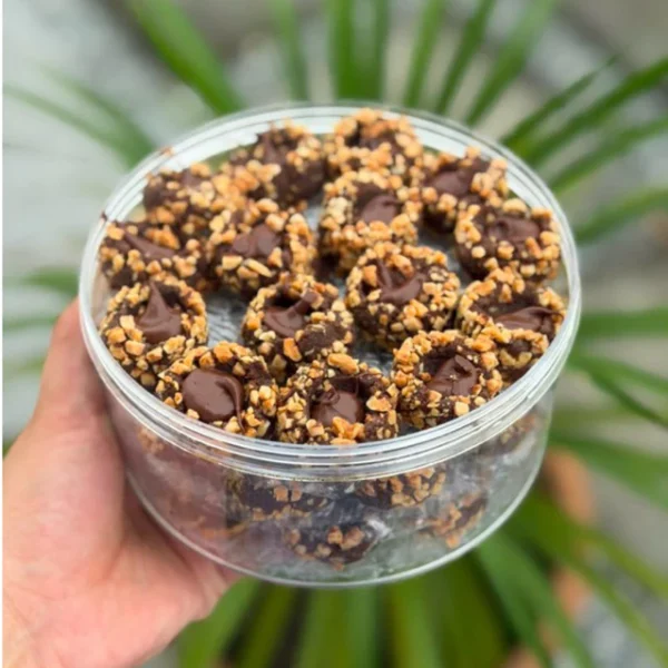 Nutella Almond Button Cookies 30pcs